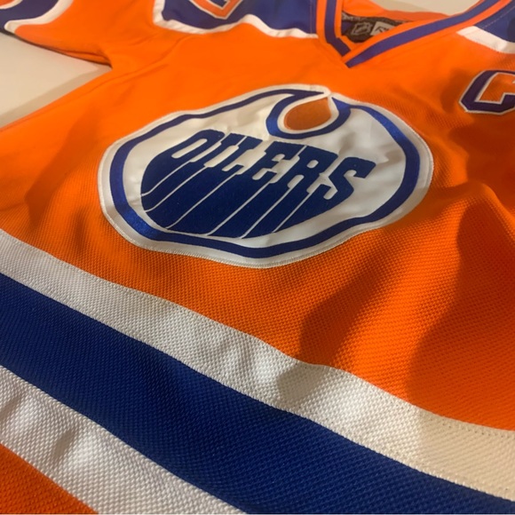 Men’s Small Edmonton Oilers Connor McDavid Orange Home Jersey - Picture 3 of 6